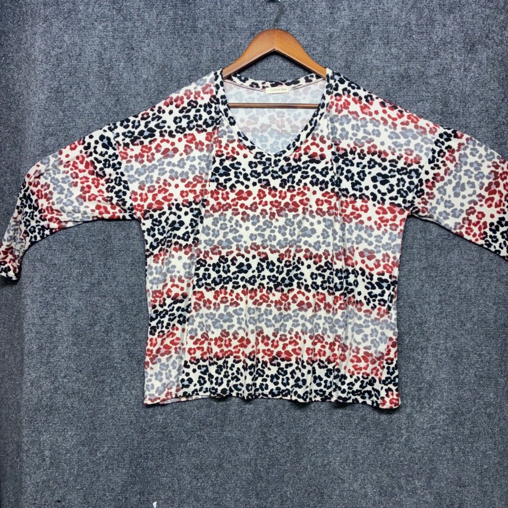 Cotton Bleu Leopard Print Top Womens Medium V-Neck Long Sleeve Mob Wife‎ Chic